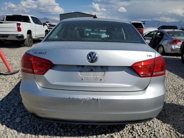 Photo 6 from auction – 2015 VOLKSWAGEN PASSAT S with VIN 1VWAT7A33FC060307