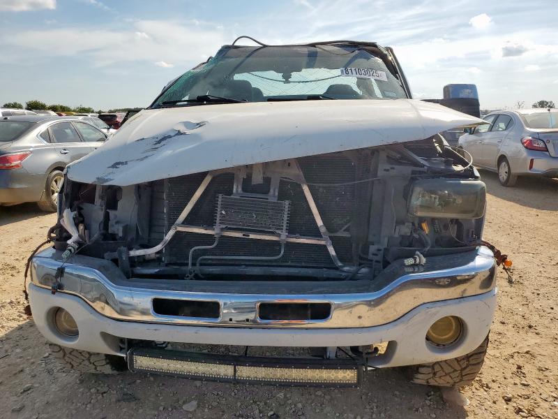 Photo 5 from auction – 2004 GMC NEW SIERRA with VIN 2GTEC19T141165775