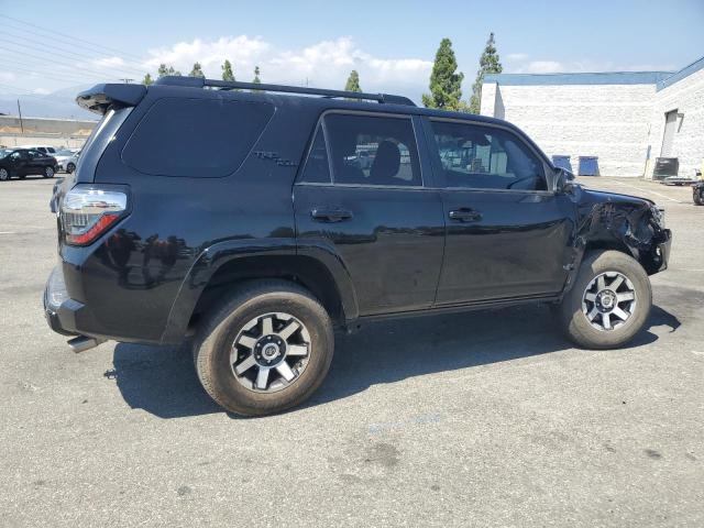 Photo 3 from auction – 2020 TOYOTA 4RUNNER SR with VIN JTEBU5JR7L5827097