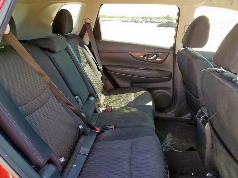 Photo 10 from auction – 2018 NISSAN ROGUE S with VIN 5N1AT2MT6JC806271