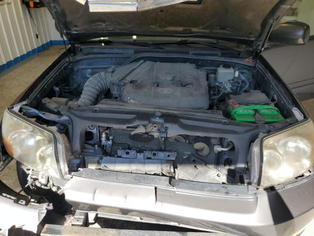 Photo 12 from auction – 2005 TOYOTA 4RUNNER SR with VIN JTEBU14R750073672