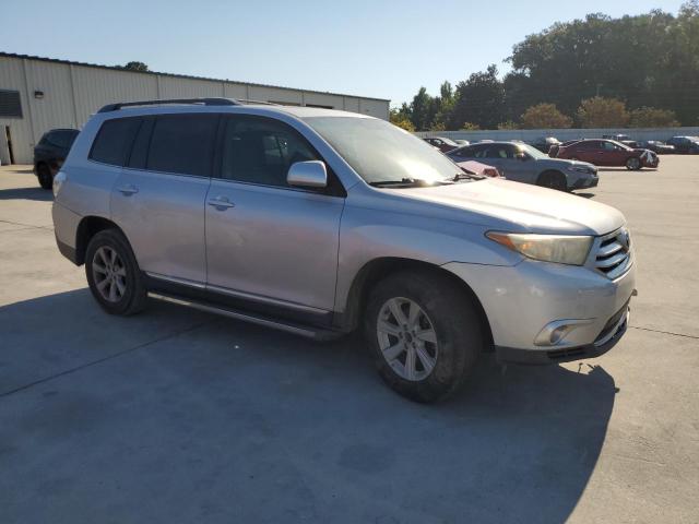 Photo 4 from auction – 2013 TOYOTA HIGHLANDER BASE with VIN 5TDZK3EH0DS117906