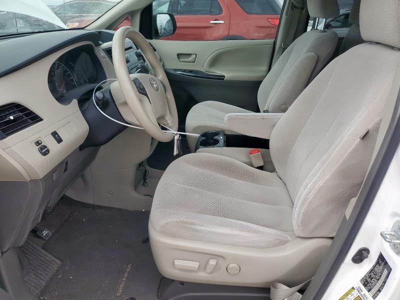 Photo 7 from auction – 2013 TOYOTA SIENNA LE with VIN 5TDKK3DCXDS304562