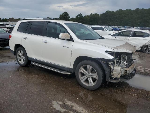 Photo 4 from auction – 2013 TOYOTA HIGHLANDER with VIN 5TDYK3EH1DS141806