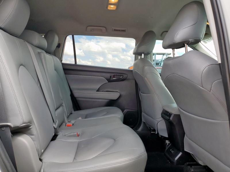 Photo 11 from auction – 2021 TOYOTA HIGHLANDER with VIN 5TDCZRAH8MS527573