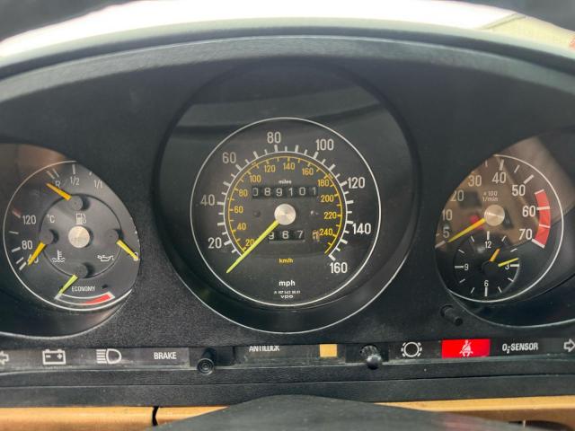 Photo 8 from auction – 1985 MERZ 380 SL with VIN WDBBA45C3FA034600