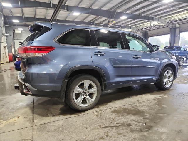 Photo 3 from auction – 2017 TOYOTA HIGHLANDER with VIN 5TDDGRFH7HS028479