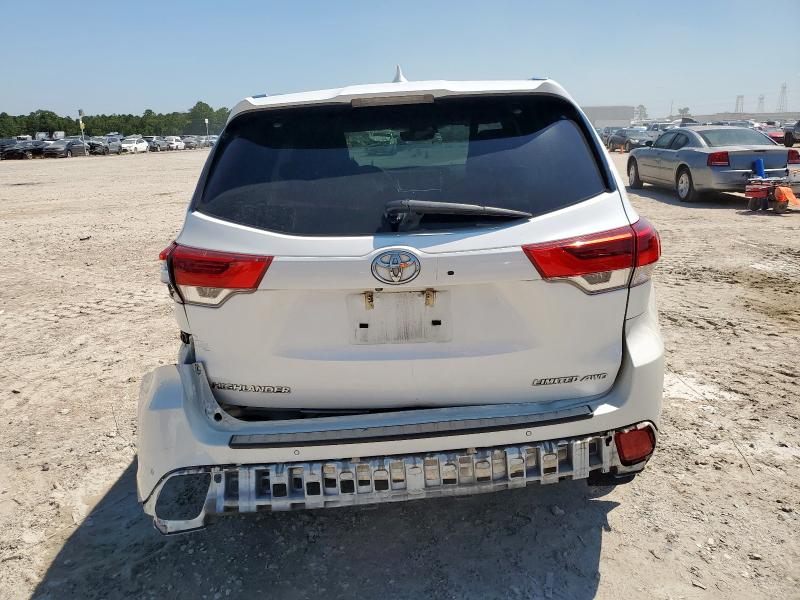 Photo 6 from auction – 2018 TOYOTA HIGHLANDER with VIN 5TDDZRFH9JS825235