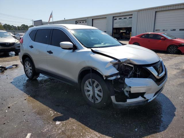 Zdjęcie 4 z aukcji – 2017 NISSAN ROGUE S z VIN KNMAT2MT0HP582941