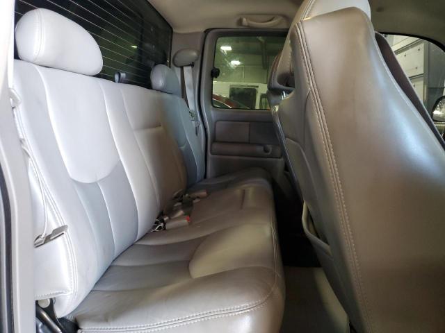 Photo 10 from auction – 2004 GMC SIERRA with VIN 2GTFK69U041305537