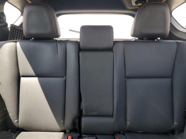 Photo 10 from auction – 2017 TOYOTA RAV4 SE with VIN 2T3JFREV7HW612666