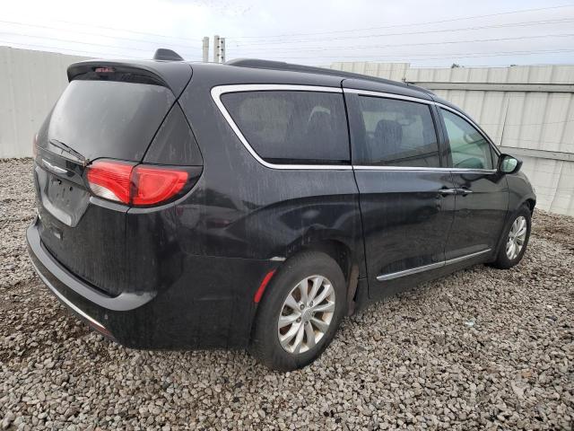 Photo 3 from auction – 2017 CHRYSLER PACIFICA T with VIN 2C4RC1BG7HR583330