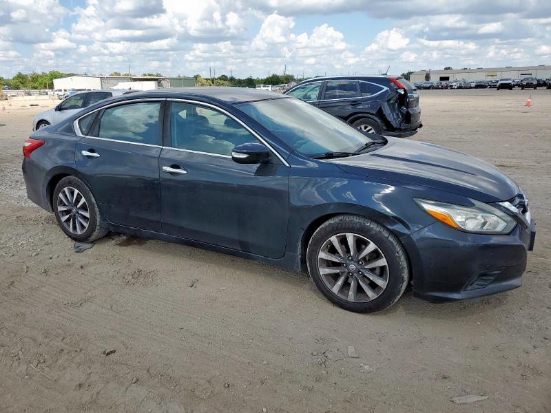 Photo 4 from auction – 2017 NISSAN ALTIMA 2.5 with VIN 1N4AL3AP5HC223403