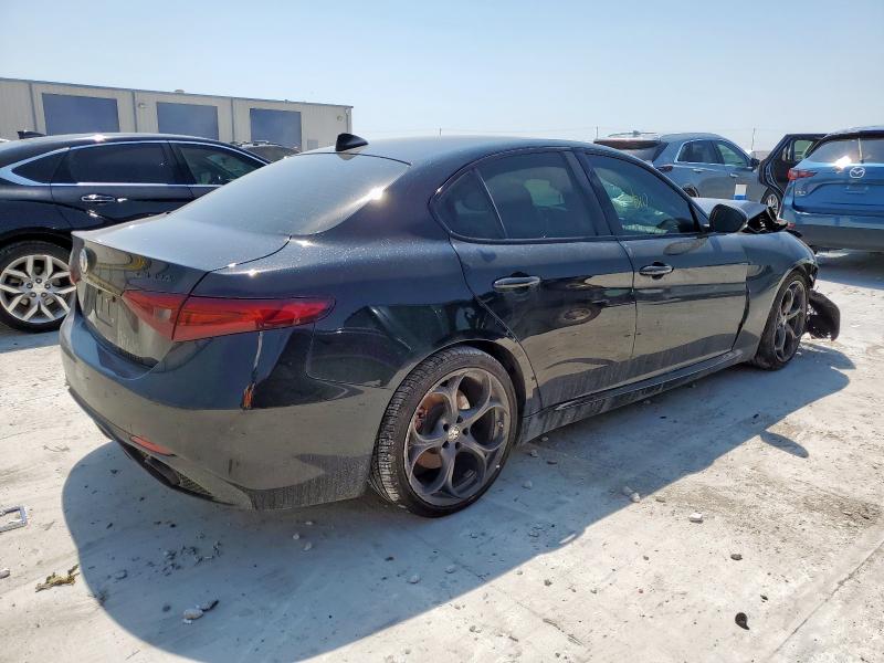 Photo 3 from auction – 2019 ALFA ROMEO GIULIA with VIN ZARFAMAN8K7598623