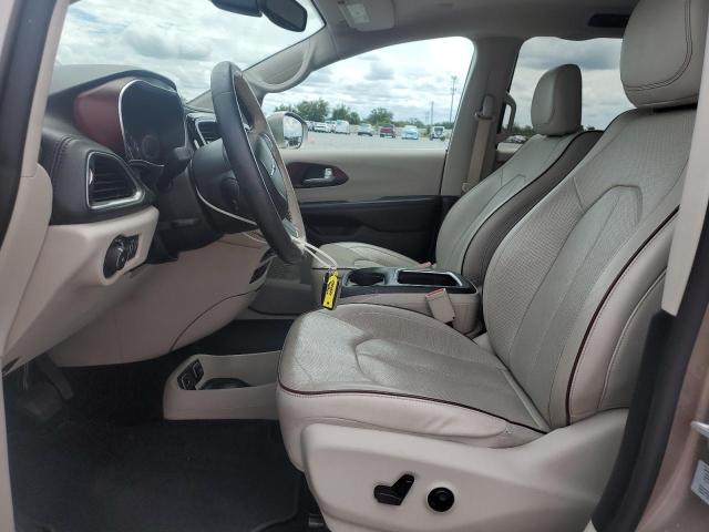 Photo 7 from auction – 2017 CHRYSLER PACIFICA LIMITED with VIN 2C4RC1GG0HR585414