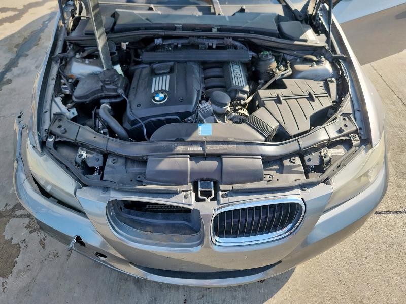Photo 11 from auction – 2011 BMW 328 I SULE with VIN WBAPH5G55BNM75376