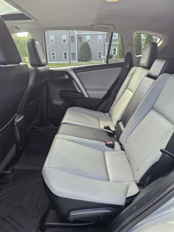 Photo 6 from auction – 2016 TOYOTA RAV4 LIMIT with VIN 2T3DFREV6GW46210
