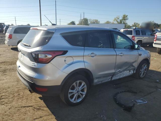 Foto 3 de la subasta – 2017 FORD ESCAPE SE con VIN 1FMCU0GD4HUC04360