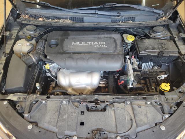 Photo 11 from auction – 2017 CHRYSLER 200 LIMITE with VIN 1C3CCCAB5HN502687