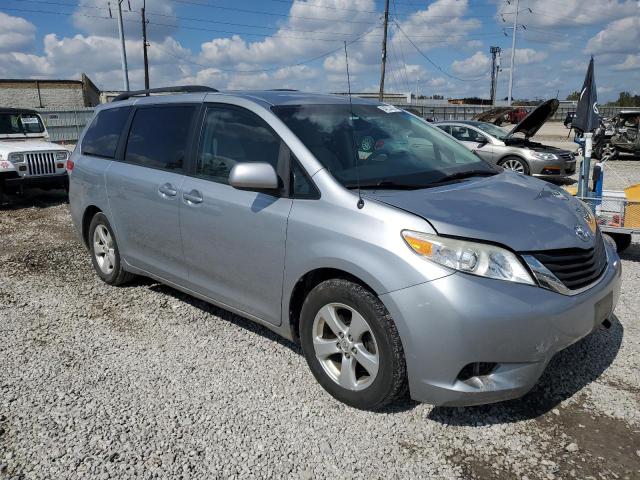 Photo 4 from auction – 2014 TOYOTA SIENNA LE with VIN 5TDKK3DC4ES450411