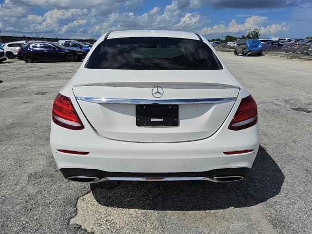 Photo 6 from auction – 2017 MERCEDES-BENZ E 300 with VIN WDDZF4JBXHA008907