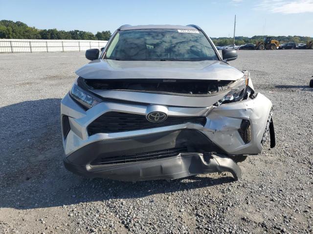 Photo 5 from auction – 2019 TOYOTA RAV4 LE with VIN JTMF1RFV2KD006960