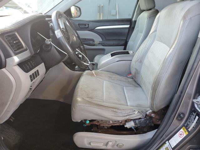 Photo 7 from auction – 2014 TOYOTA HIGHLANDER with VIN 5TDZKRFHXES005780
