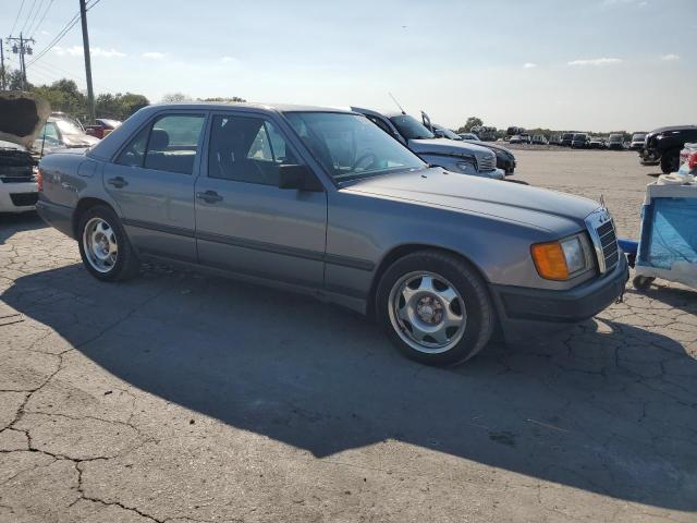 Photo 4 from auction – 1989 MERCEDES-BENZ 260 E with VIN WDBEA26D2KB000709