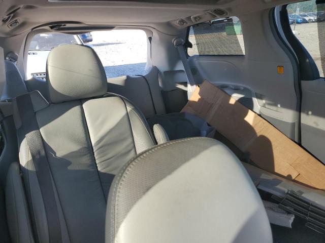 Photo 11 from auction – 2011 TOYOTA SIENNA XLE with VIN 5TDYK3DC4BS018309