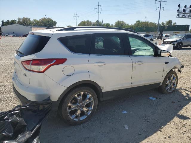 Photo 3 from auction – 2016 FORD ESCAPE SE with VIN 1FMCU9GXXGUA74257