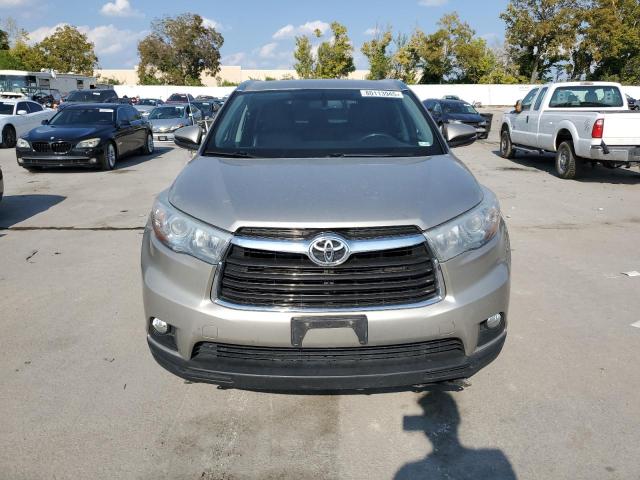 Photo 5 from auction – 2015 TOYOTA HIGHLANDER with VIN 5TDJKRFH4FS122639
