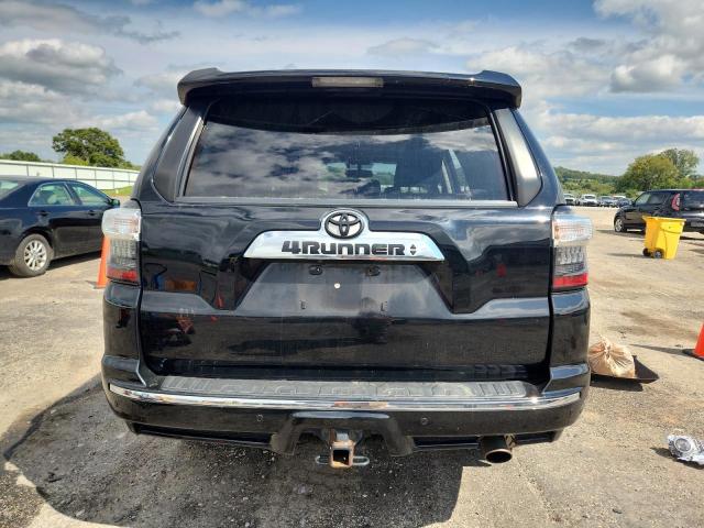 Photo 6 from auction – 2018 TOYOTA 4RUNNER SR with VIN JTEBU5JR7J5532434