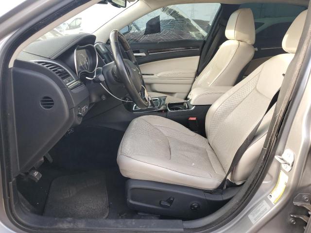 Photo 7 from auction – 2016 CHRYSLER 300C with VIN 2C3CCAKG2GH325232
