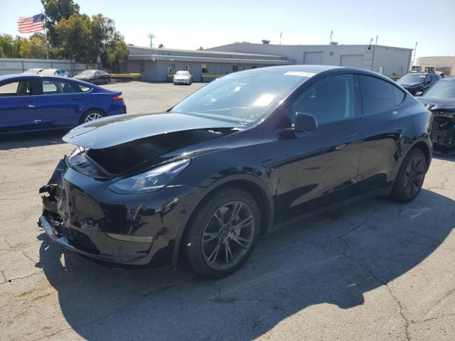 TESLA MODEL Y 2025 with VIN 7SAYGAEE5SF253850 - Photo from auction
