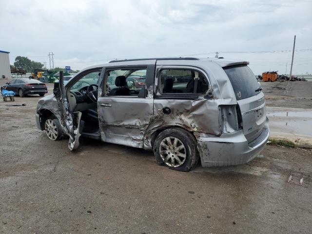 Photo 2 from auction – 2016 CHRYSLER TOWN & COU with VIN 2C4RC1BG1GR305215