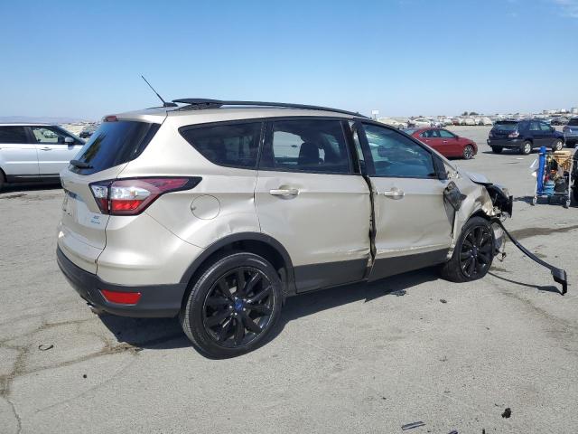 Photo 3 from auction – 2018 FORD ESCAPE SE with VIN 1FMCU0GD7JUA85872