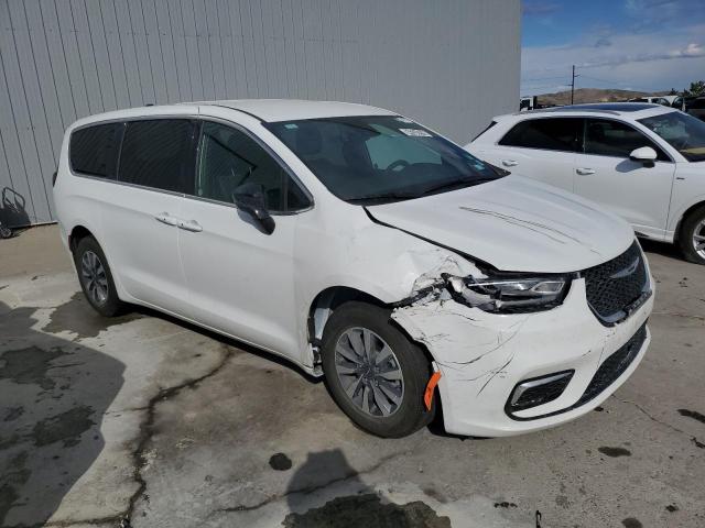Photo 4 from auction – 2025 CHRYSLER PACIFICA H with VIN 2C4RC1S78SR572683