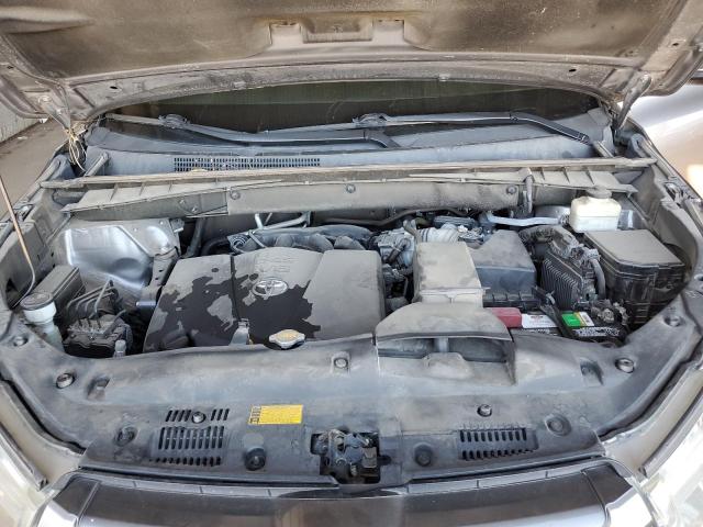 Photo 11 from auction – 2017 TOYOTA HIGHLANDER with VIN 5TDJZRFH1HS367266