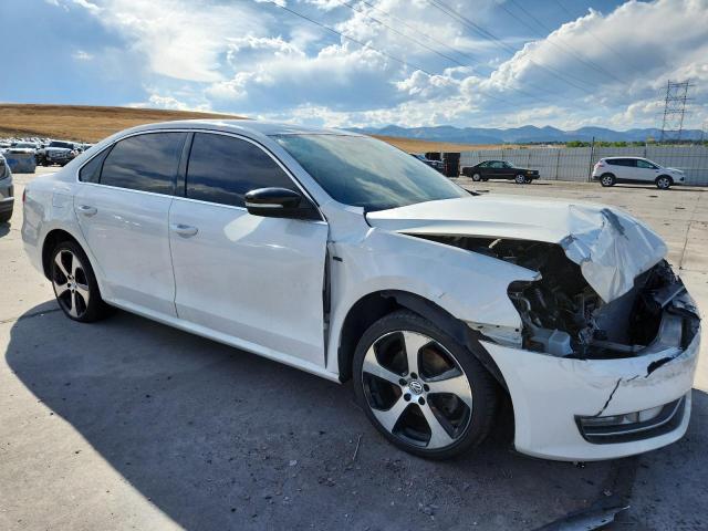 Photo 4 from auction – 2015 VOLKSWAGEN PASSAT SE with VIN 1VWBS7A35FC106341