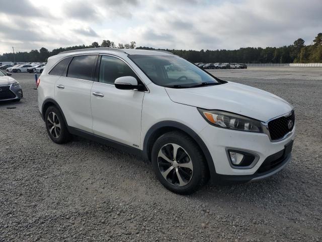 Photo 4 from auction – 2016 KIA SORENTO EX with VIN 5XYPHDA13GG025517