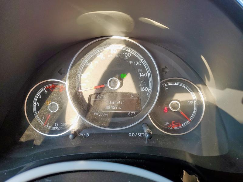 Photo 9 from auction – 2018 VOLKSWAGEN BEETLE S with VIN 3VWFD7AT8JM718231