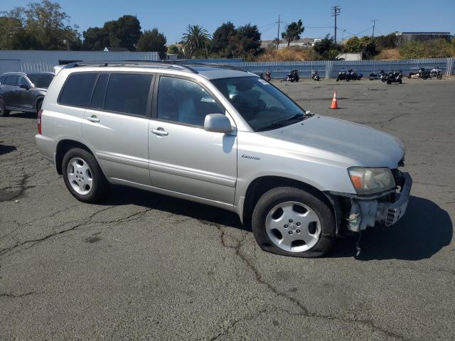 Photo 4 from auction – 2004 TOYOTA HIGHLANDER with VIN JTEEP21A740022597