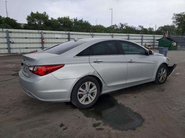 Photo 3 from auction – 2013 HYUNDAI SONATA SE with VIN 5NPEC4AC1DH614321