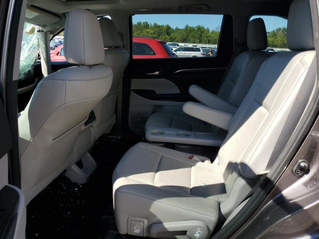 Photo 11 from auction – 2014 TOYOTA HIGHLANDER with VIN 5TDDKRFHXES015316