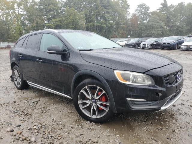 Photo 4 from auction – 2015 VOLVO V60 CROSS with VIN YV4612HM0F1001904