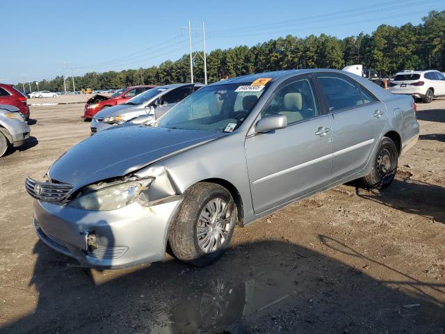TOYOTA CAMRY LE 2005 with VIN 4T1BE30K35U634833 - Photo from auction