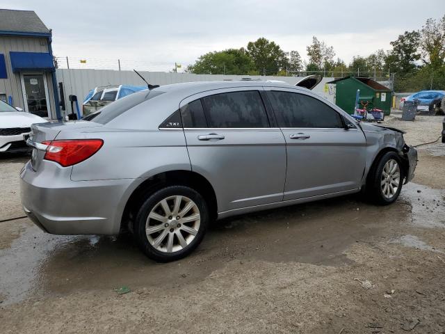 Photo 3 from auction – 2013 CHRYSLER 200 TOURIN with VIN 1C3CCBBB3DN584261