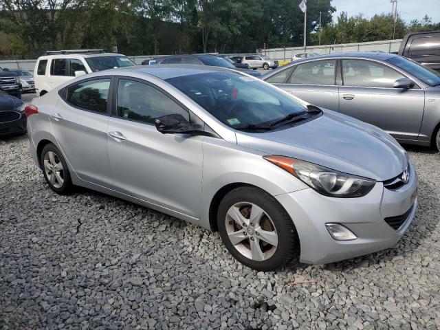 Photo 4 from auction – 2012 HYUNDAI ELANTRA GL with VIN 5NPDH4AE9CH084077