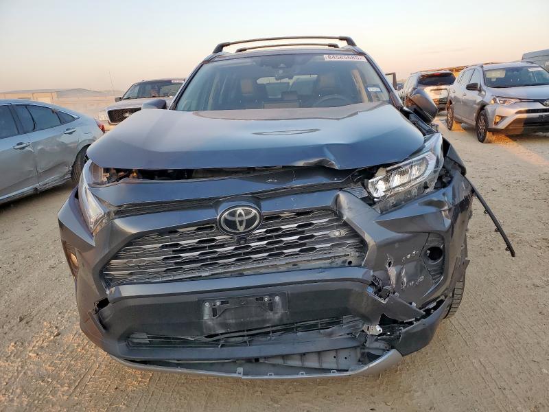 Photo 5 from auction – 2019 TOYOTA RAV4 LIMIT with VIN JTMN1RFVXKD521393