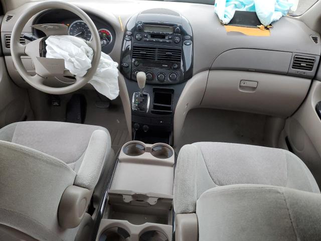 Photo 8 from auction – 2004 TOYOTA SIENNA CE with VIN 5TDZA29C34S204016